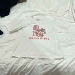 Uniqlo S Hello Kitty White Tee